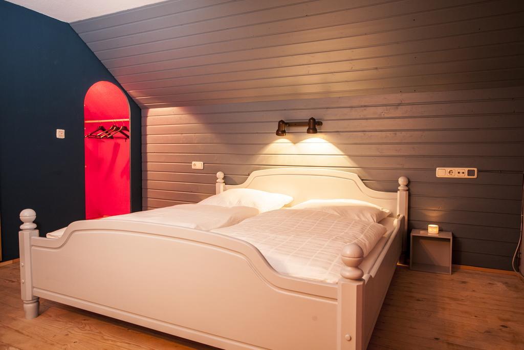 Der Gaukler Hostel Оберштауфен Номер фото